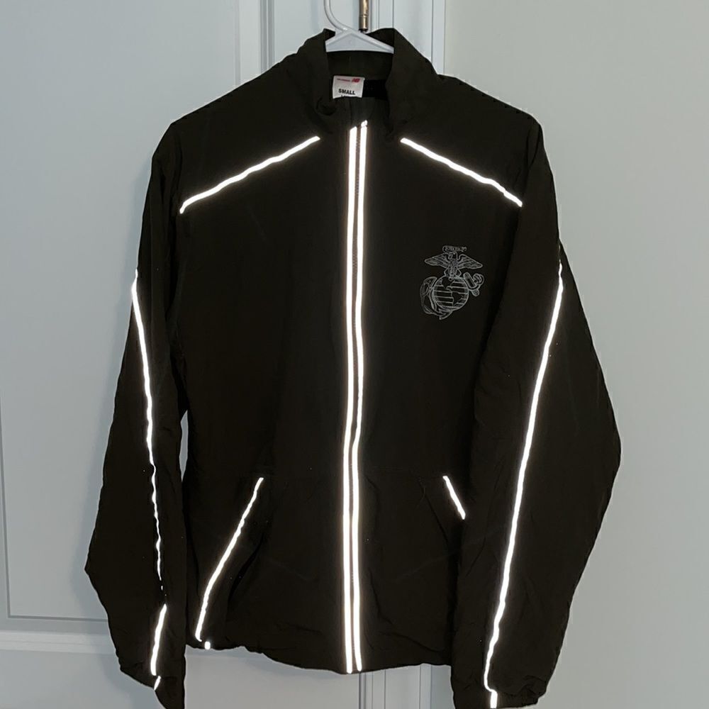 New Balance lined Reflective USMC Marine Corp running marathon training jacket